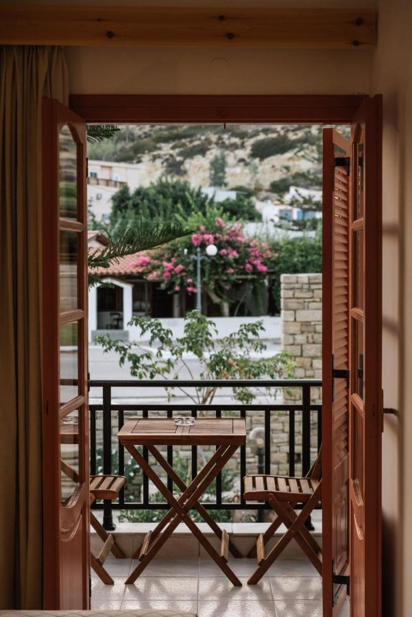 Amalia Bed & Breakfast Matala  Bagian luar foto
